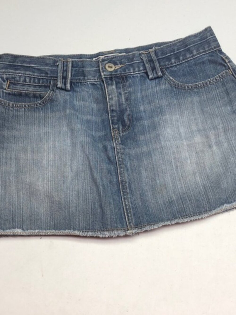 VINTAGE OLD NAVY ULTRA LOW WAIST JEAN SKIRT 8/29 ⭐️